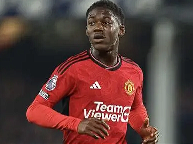 莱因克尔与理查兹播客热议曼联中场梅努表现