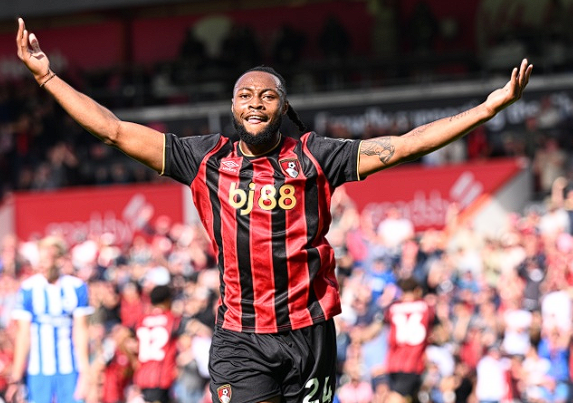 塞梅尼奥：曼城新援闪耀，助力球队紧追榜首